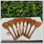 Jepara teakwood WOODEN SPATULA ANGLED RIGHT HANDED WITH HOLES sodet sutil kayu jati 35x9cm